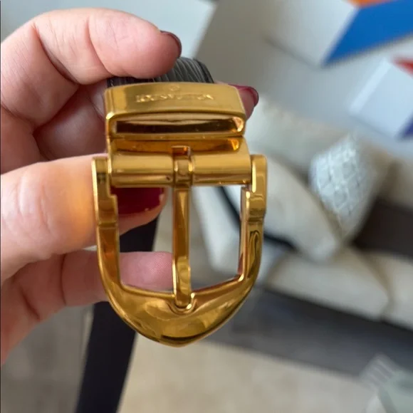 Louis Vuitton Black and Gold Leather Belt with Iconic Buckle - Picture 3 of 7